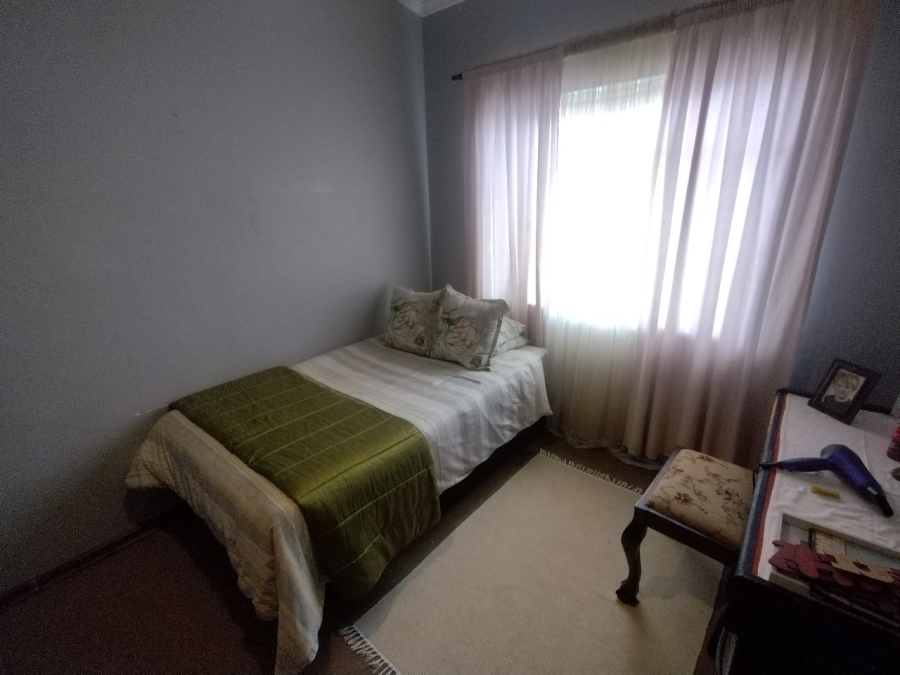 4 Bedroom Property for Sale in Humansdorp Eastern Cape